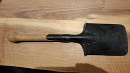 Spaten Militär Stahl Holz Metall 45cm Länge gebraucht