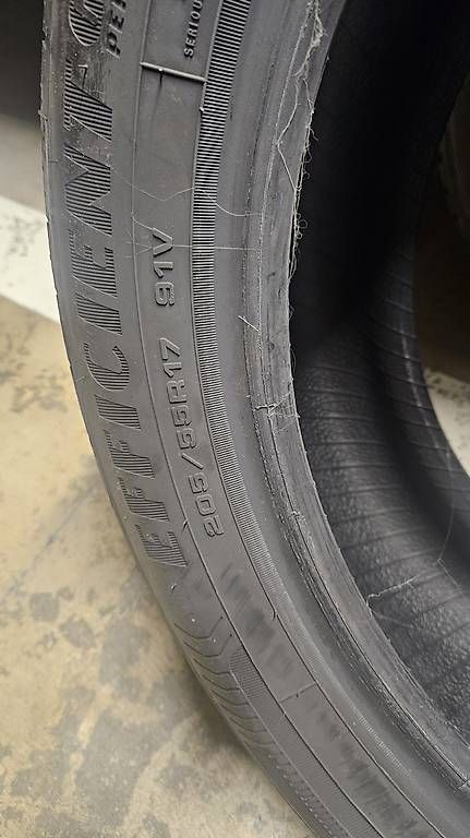 Pneumatici & Ruote complete: 4 peneu Goodyear  – Usato da bulle venduto da jojo098