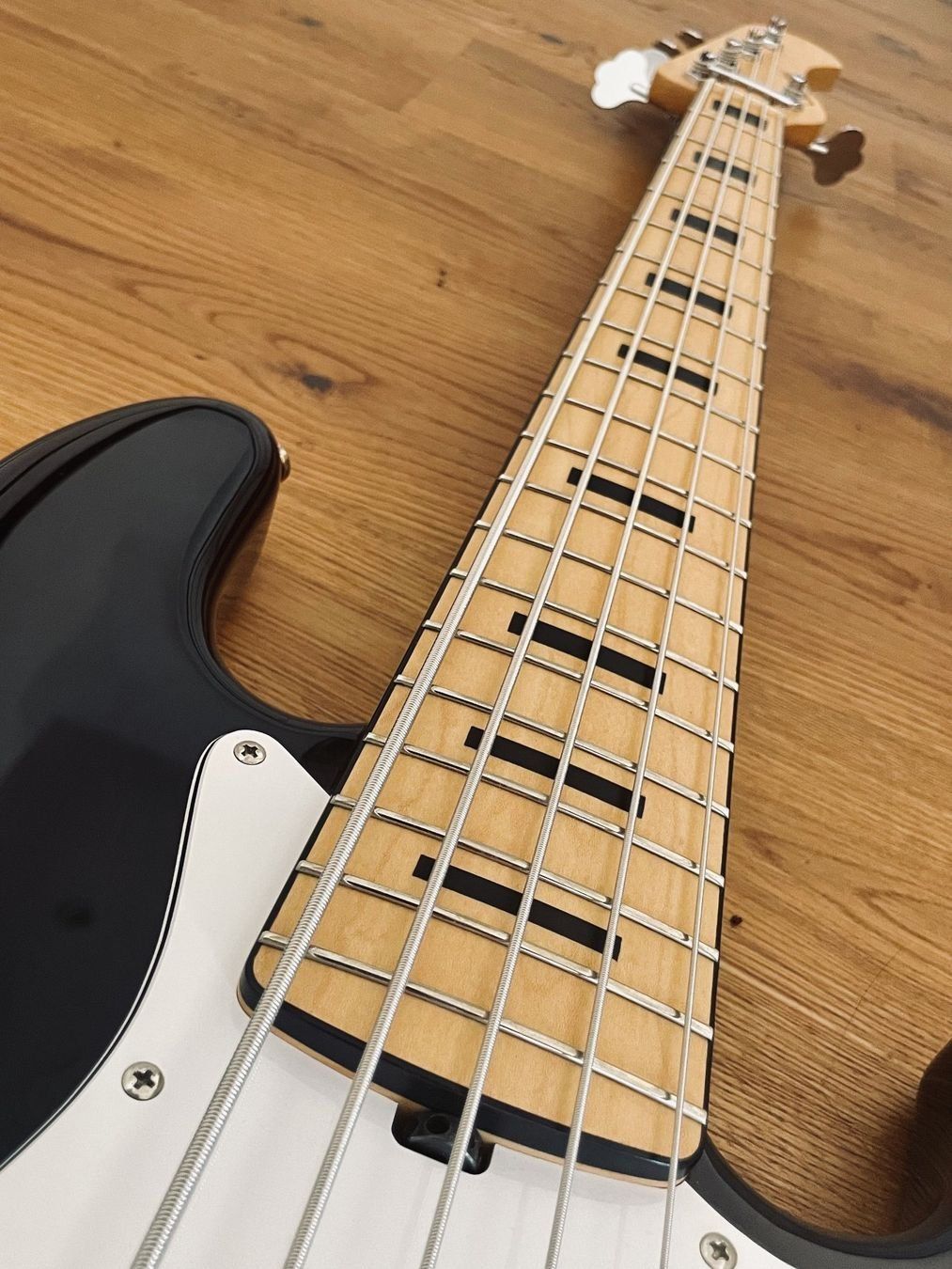Sadowsky Musikinstrumente: Sadowsky UV70 Metro 5 String Bass – Gebraucht aus Boswil von HairyCloset 6