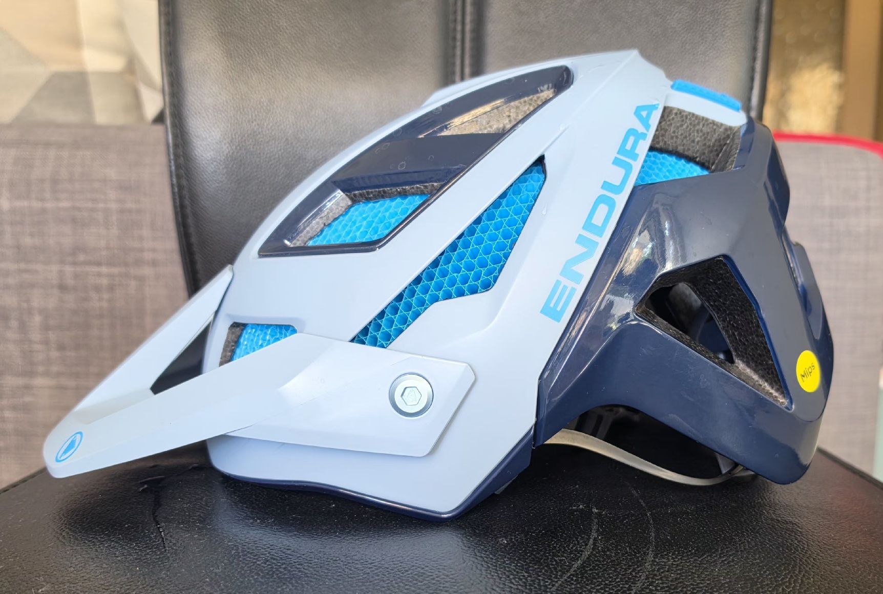 Endura Caschi: Endura MT500 Mips Helm – Usato da Winterthur venduto da TheMatrixHasYou 1