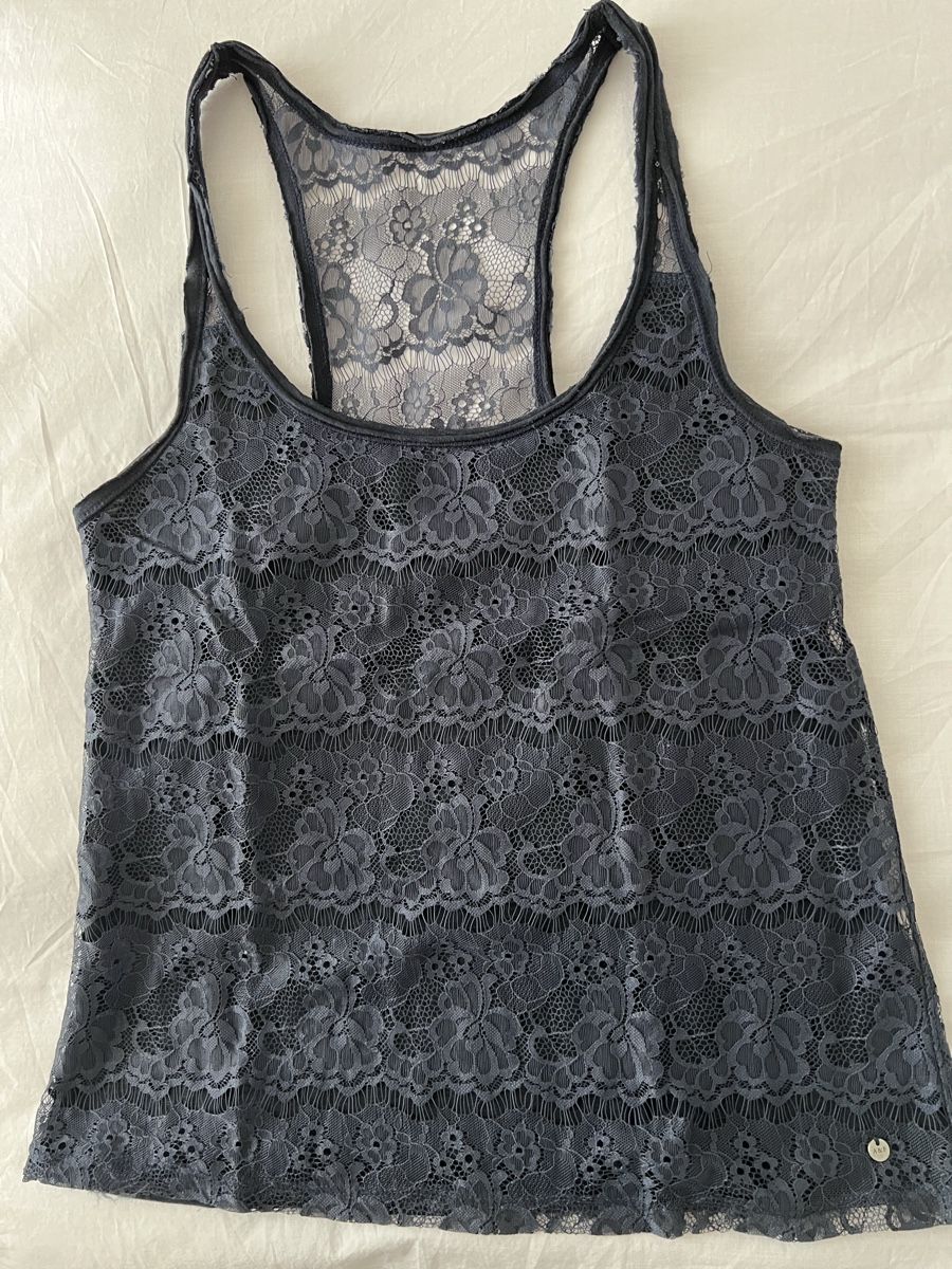 T-shirt: Shirt A & F dunkelblau mit Durchbruchmuster – Nuovo (secondo la descrizione) da Fraubrunnen venduto da Vpeck