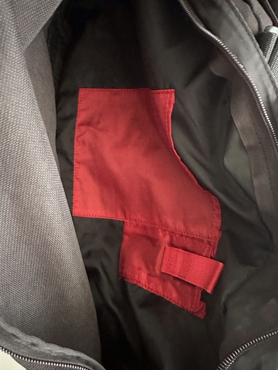 Nike Sacs: Nike Tasche – Neuf (Voir description) à Glattbrugg par sab_989l 1