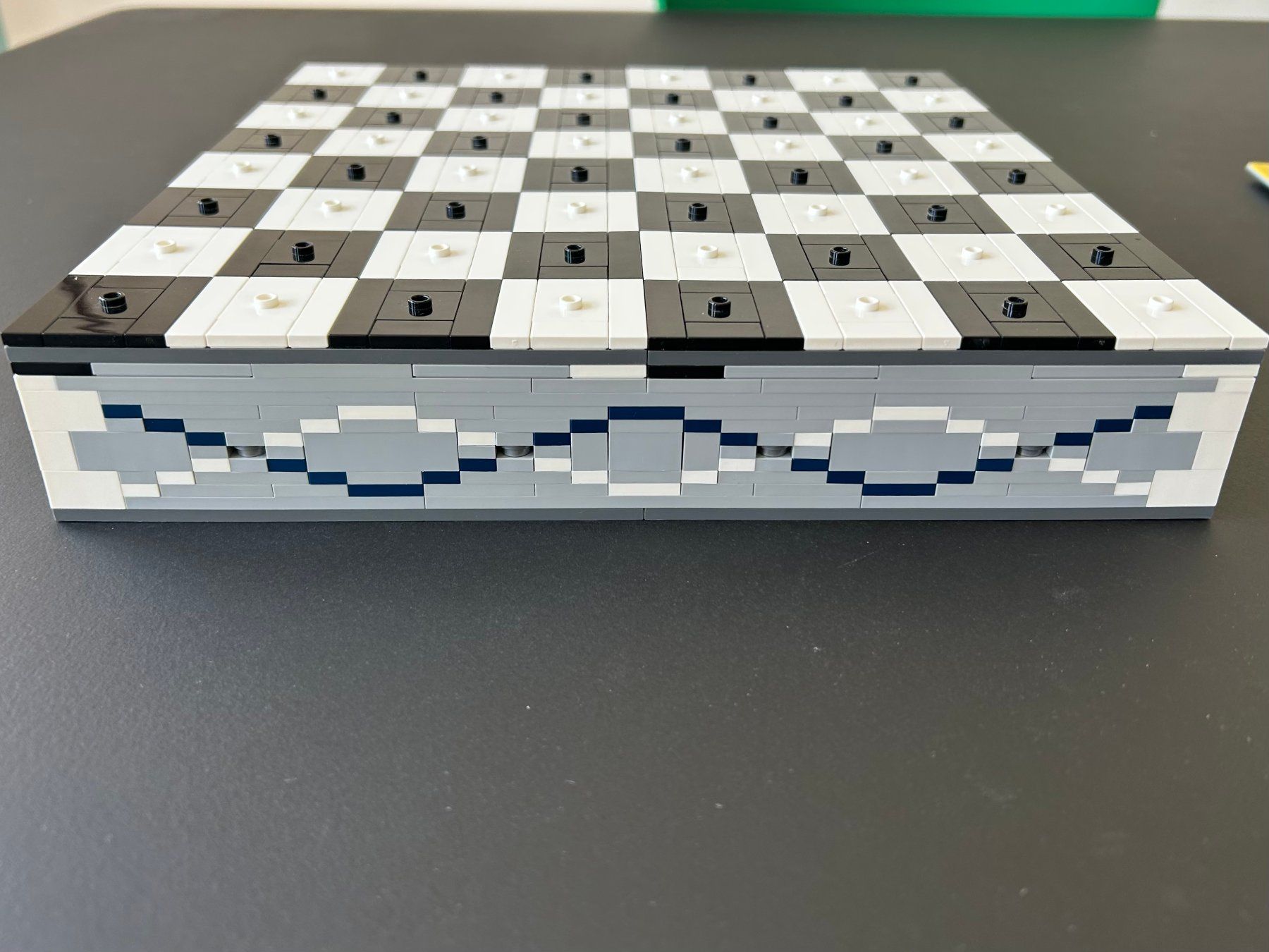 Lego Giocattoli: LEGO / Iconic Chess Set  (40174) – Usato da Dietlikon venduto da Mankai 6