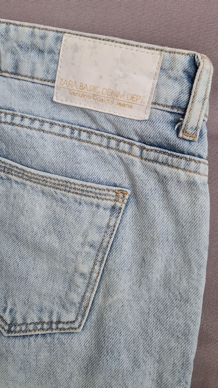 Zara Jeans: Jeans évasé et taille haute en coton – Usato da Genève venduto da Saleena 2