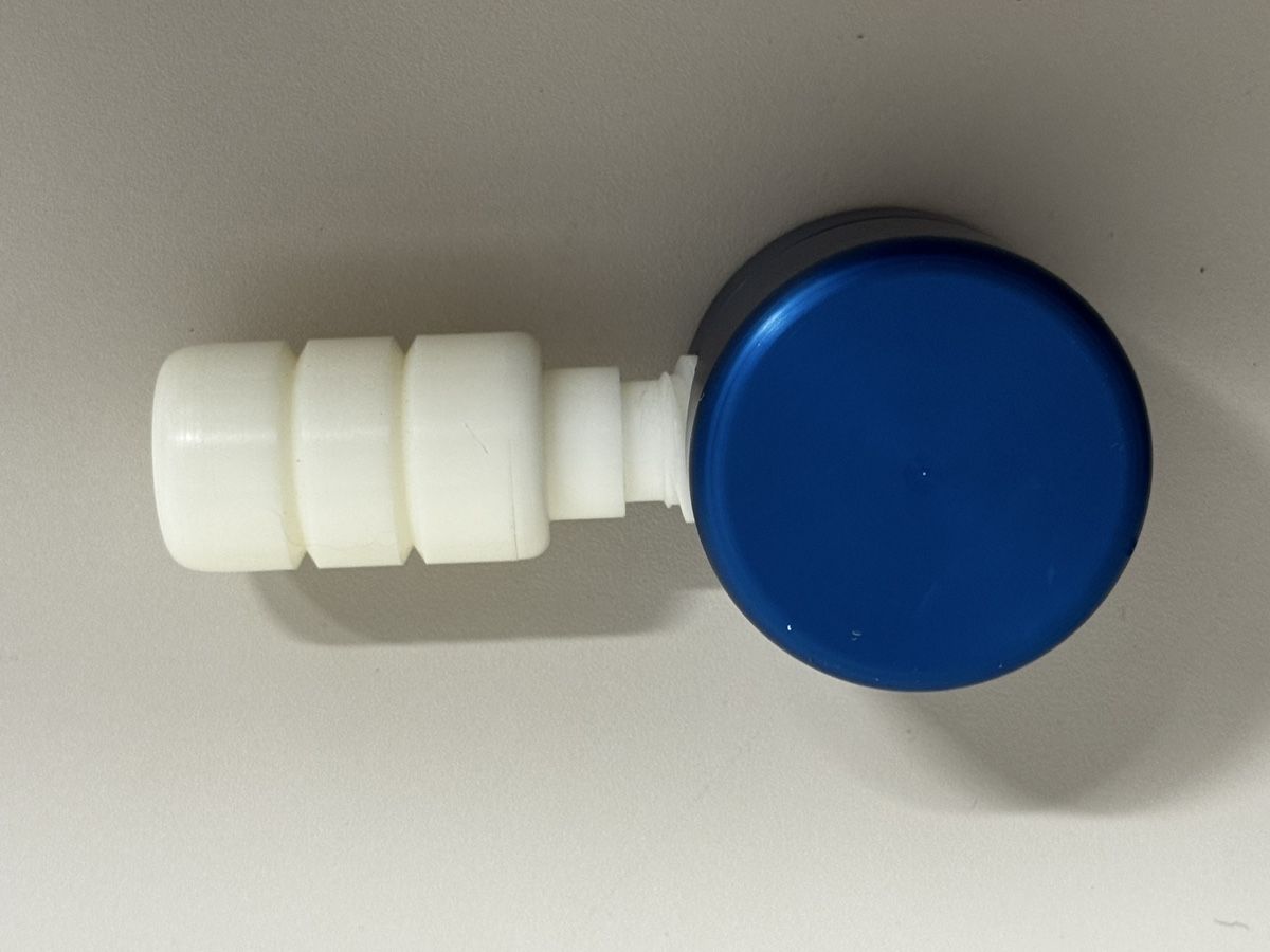 Küchengeräte: Nussknacker blau-weiss Schraubgewinde Metall – Neu (gemäss Beschreibung) aus Zürich von Nobs1 2