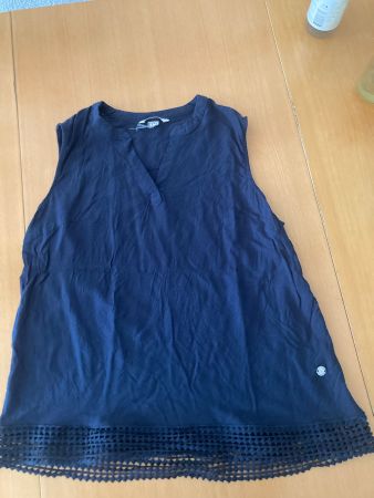 Damen Top Zabaione Dunkelblau Grösse M/L mit Spitze
