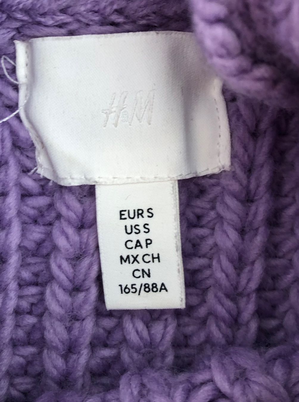 H&M Pullover & Sweatshirts: H&M cropped Pulli / Pullover (S), fliederfarben / lila, S 36 – Gebraucht aus Zürich von DepotCharity 2