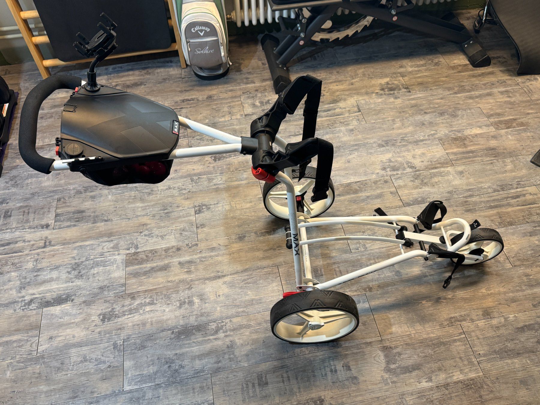 Big Max Trolley: Chariot de golf 3 roues Big Max Autofold X – Usato da Bussigny venduto da mistylilou