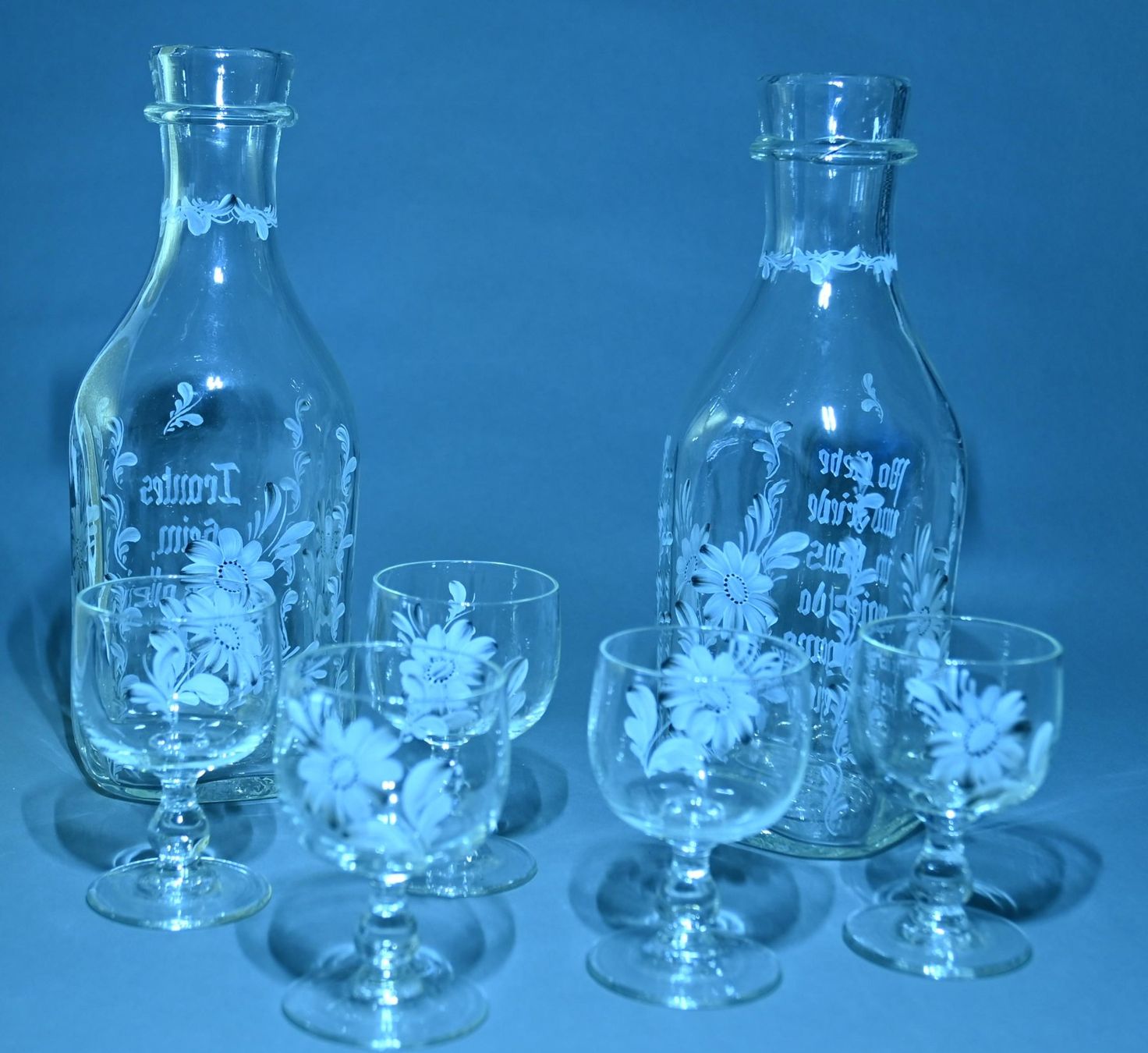 Bicchieri: 2 Glaskaraffen 5 Gläser Handbemalt – Usato da Dänikon ZH venduto da JAPH