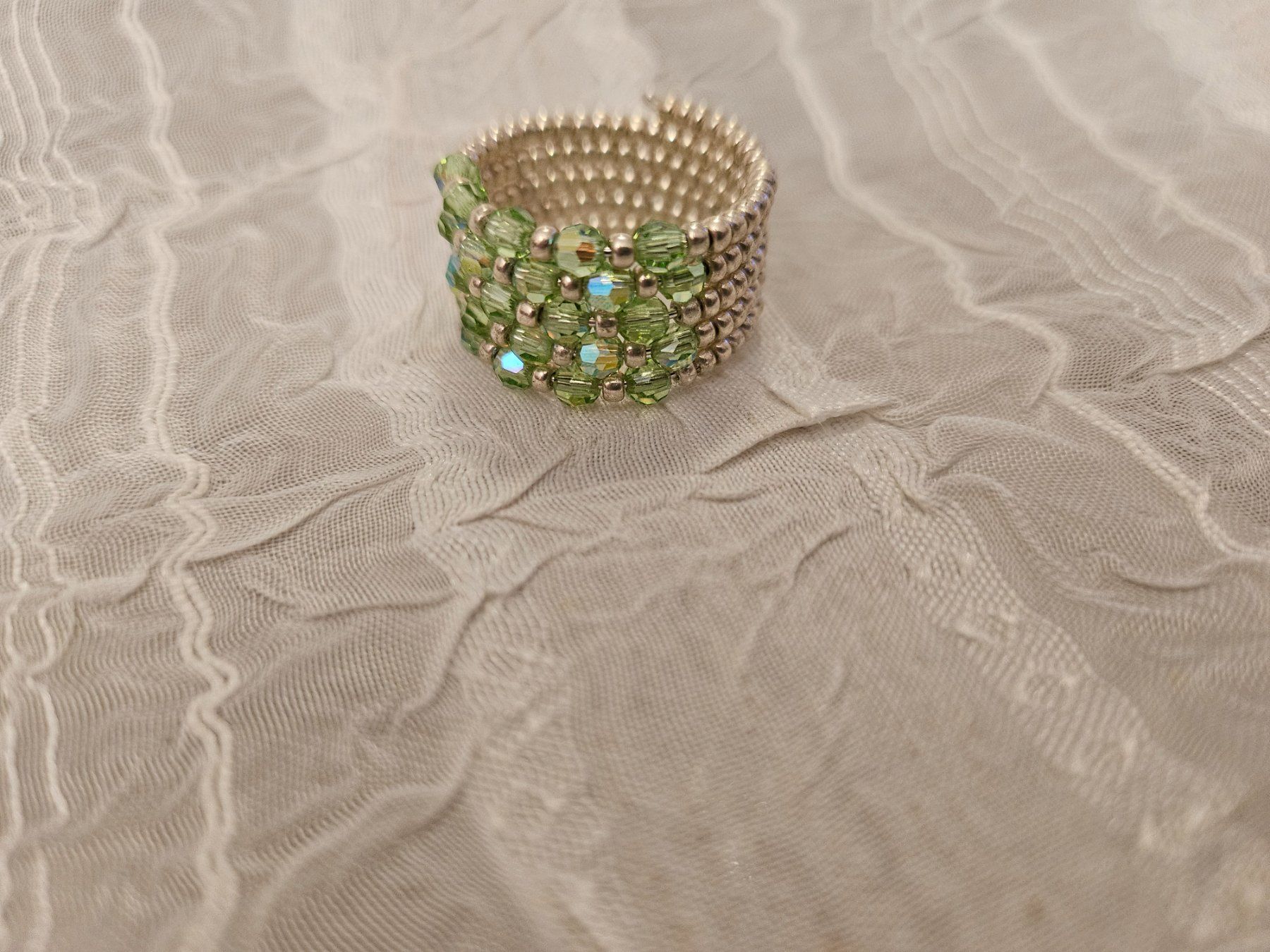 Anelli: Handgemachte Perlen Ring  aus swarovski perlen gr 52/53 – Nuovo e nell'imballaggio originale da Dietikon venduto da Eleda 2