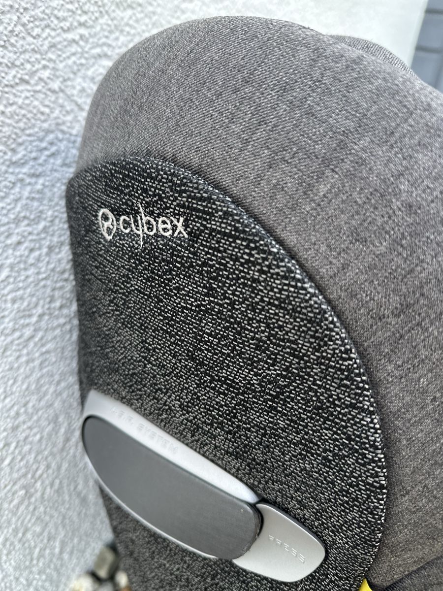Cybex Sièges auto: Cybex Isofix + Kindersitz  – D'occasion à Fruthwilen par mar_dzv9 5