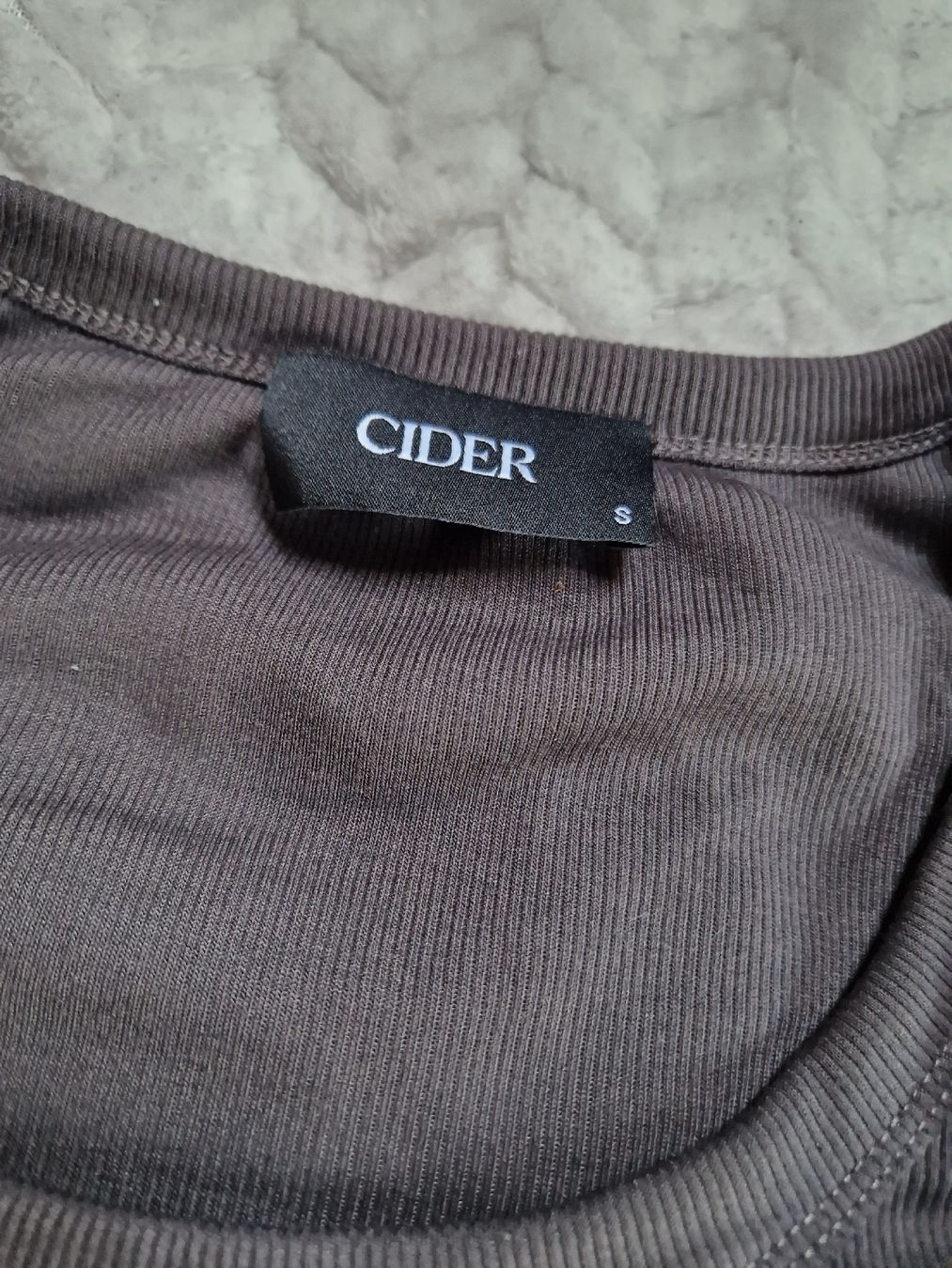 Tops: CIDER Body Langarm gerippt Gr. S Herbstfarbe U-Ausschnitt – Gebraucht aus Mellingen von BiBi.16 1