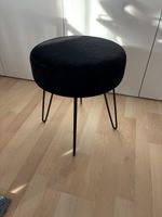 Hocker rund schwarz mit Metallbeinen guter Zustand