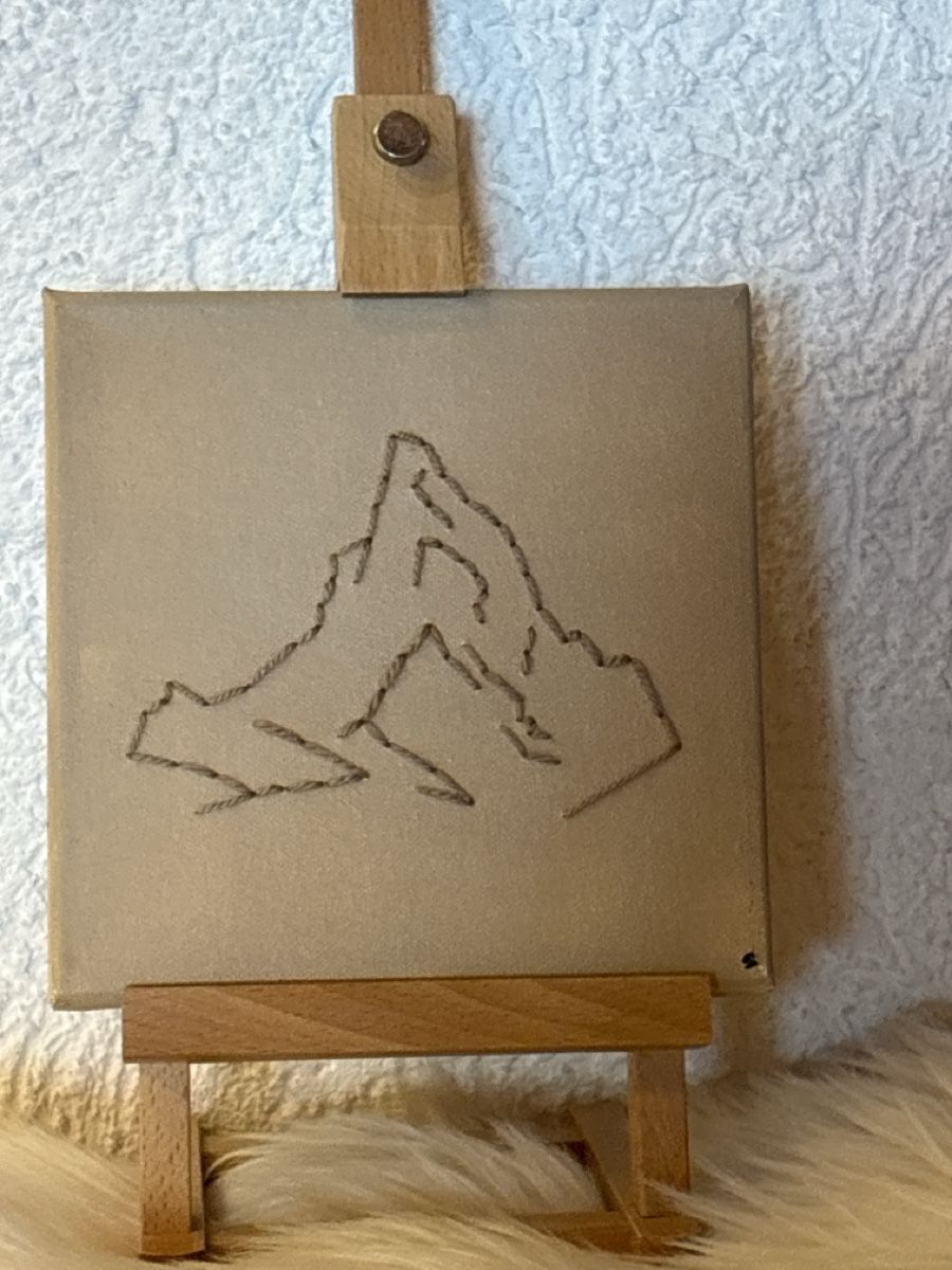 Tutte le decorazioni: Toile brodée motif Cervin   – Nuovo (secondo la descrizione) da Ste-Croix venduto da choupy60 2