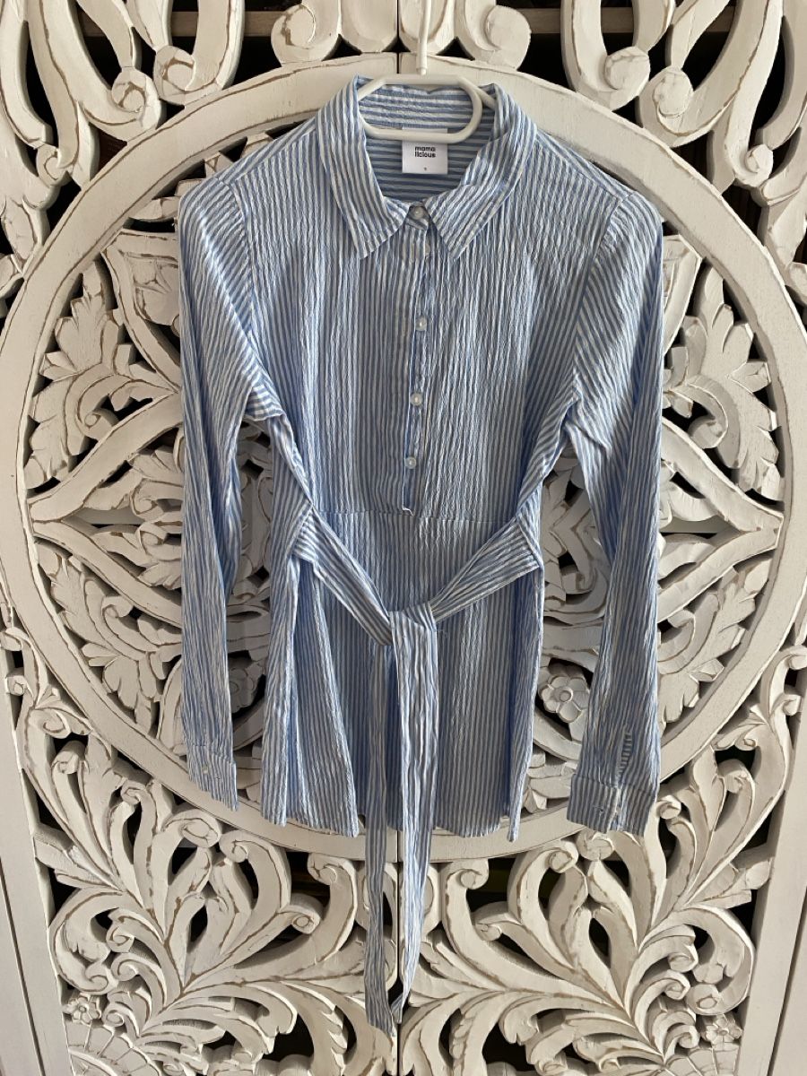 Lotti di vestiti: Umstandsmode (Bluse, Pullover), Gr. S – Usato da Olten venduto da Asta73 1