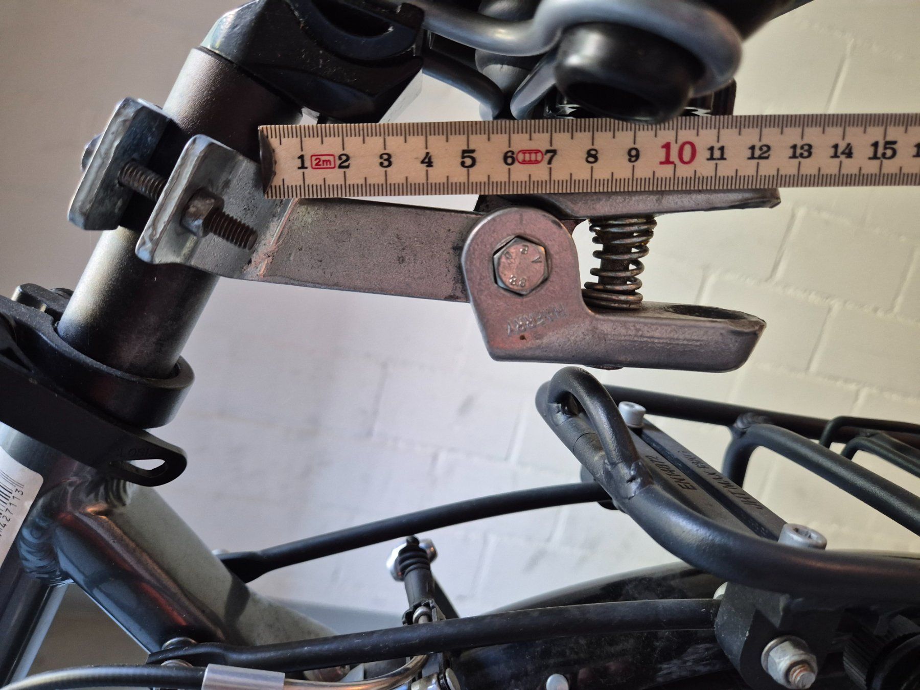 Haerry Attelages de remorque: Anhängerkupplung  HAERRY für Velo oder Mofa – D'occasion à Walenstadt par nat_nnw2 1