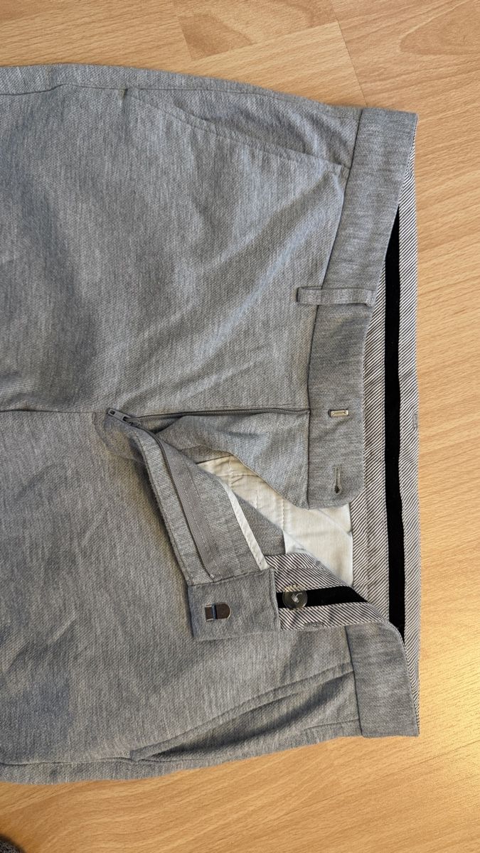 Hosen: Zara light grey trousers hose – Gebraucht aus Kilchberg ZH von King_Arth 1