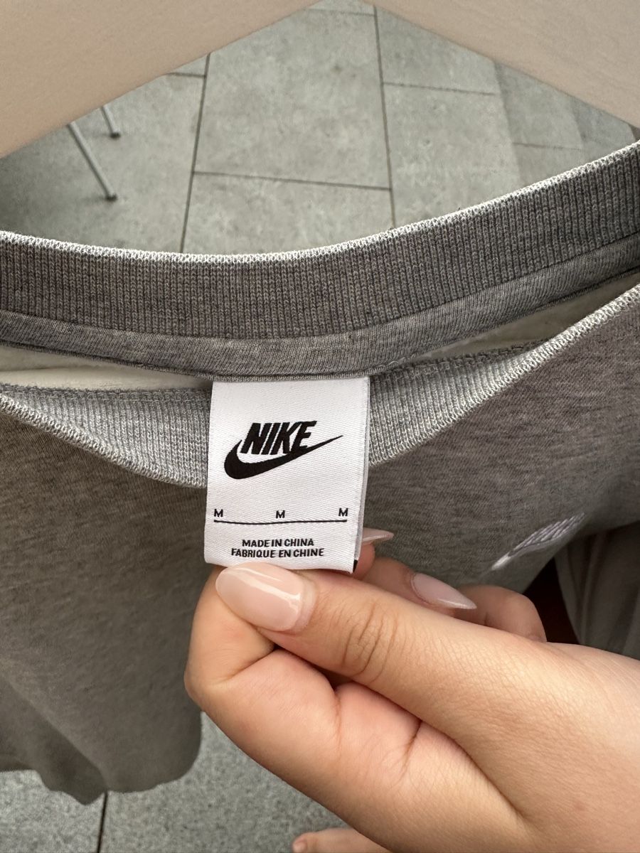 Nike Maglioni & Felpe: Nike Hoodie – Usato da horgen venduto da melacombe 1