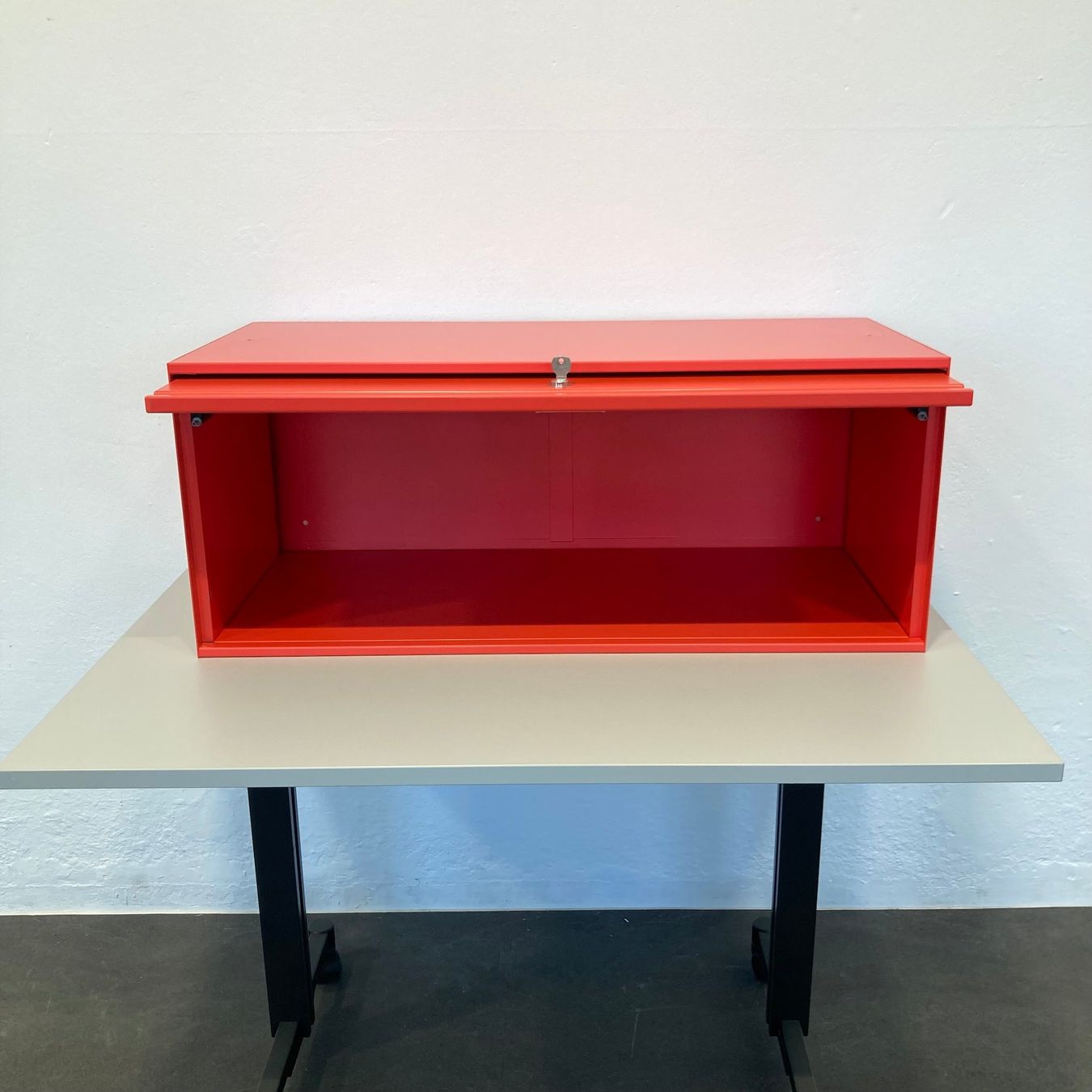 Lista Armadi: Lista Office LO Locker Modul Hellrot mit Schlüssel – Usato da Schönenwerd venduto da mcofficeshop 1