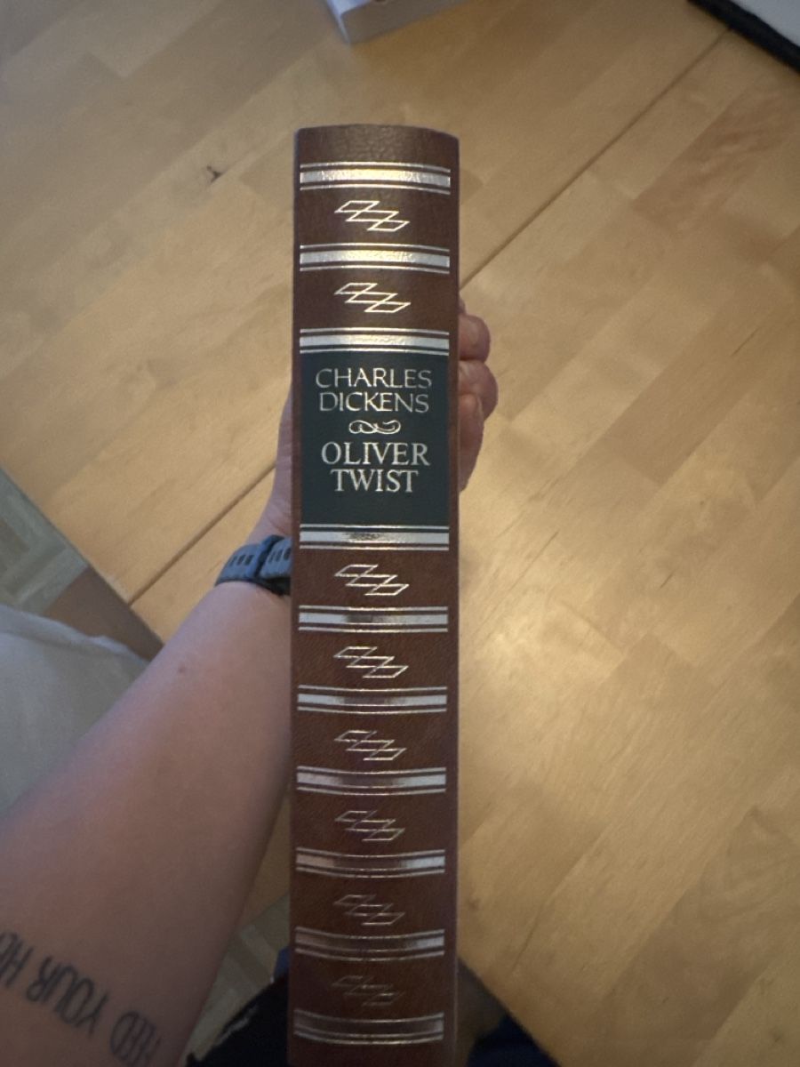 Libri: Oliver Twist - Charles Dickend – Usato da Schötz venduto da johannasetz 2