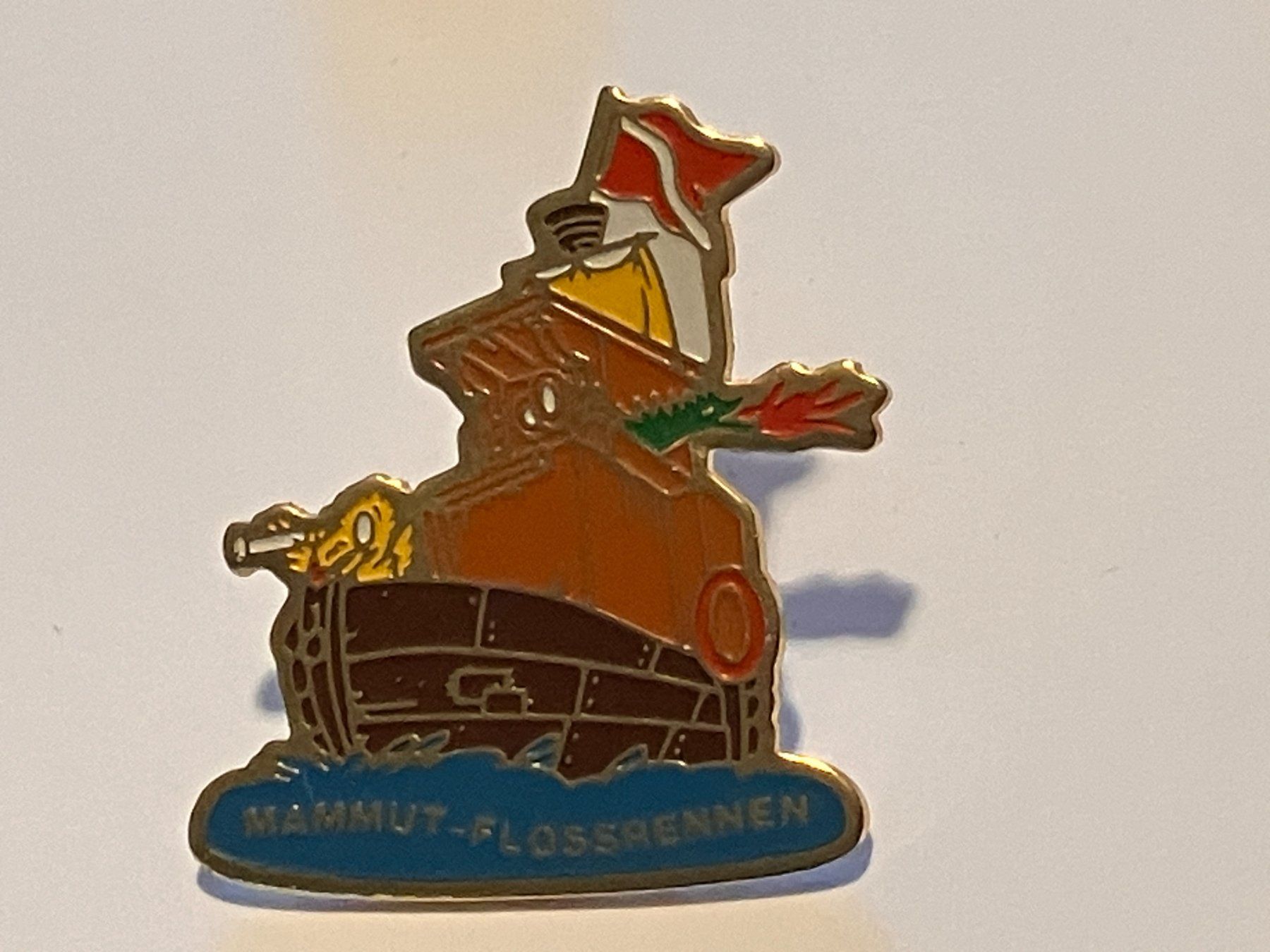 Placchette & Badge: 1 Pin Mammut Flossrennen – Usato da Basel venduto da djwwpp