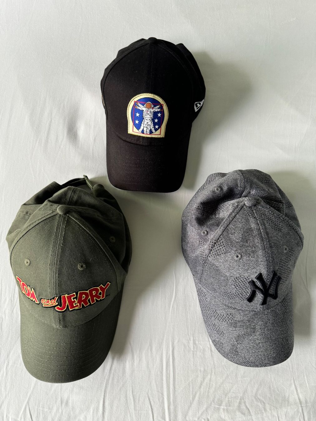 Altro in  Abbigliamento & Accessori: 3 New Era Caps one size – Nuovo (secondo la descrizione) da Zürich venduto da sppeidkryo