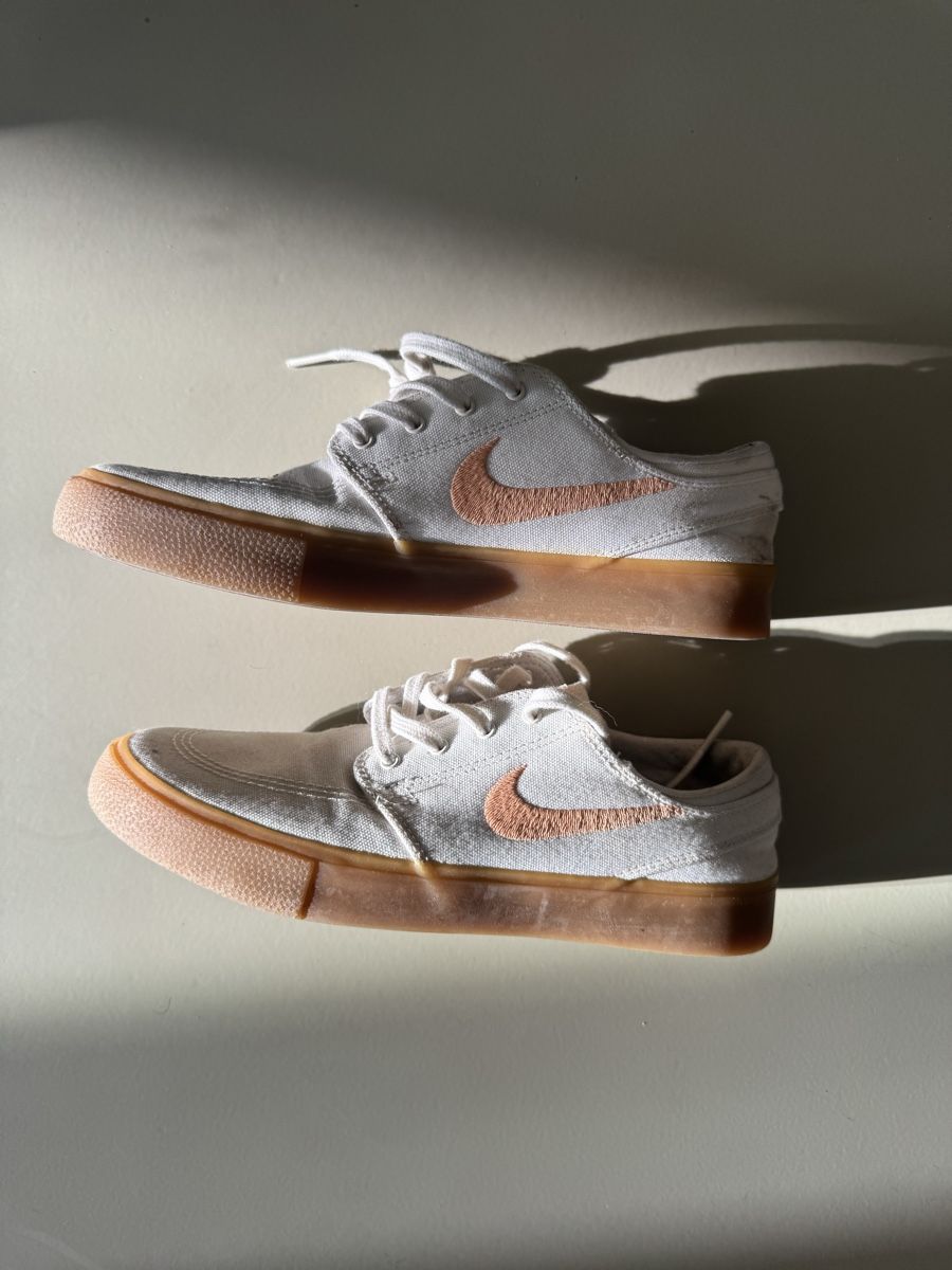 Scarpe da donna: White Nike Janoski sneakers – Usato da Zürich venduto da Chechevere 3