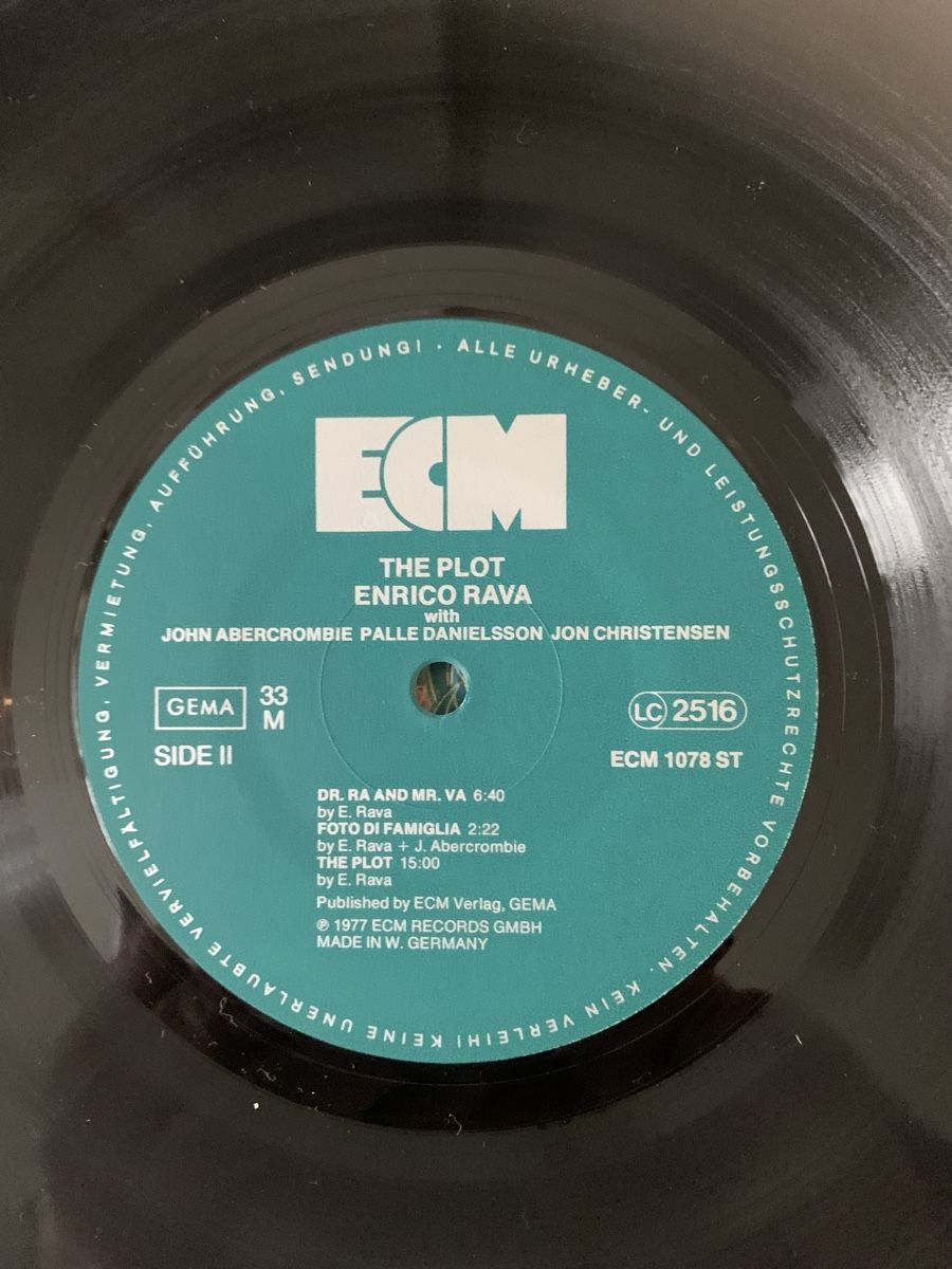 Dischi in vinile: Enrico Rava(John Abercrombie)/ Thé Plot – Usato da lausanne venduto da Ccheche 2