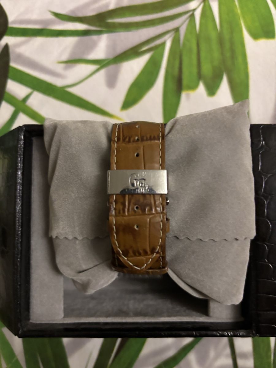 Gc Orologi: Stylish GC Chronograph Watch – Usato da Zürich venduto da max_8cpy 4
