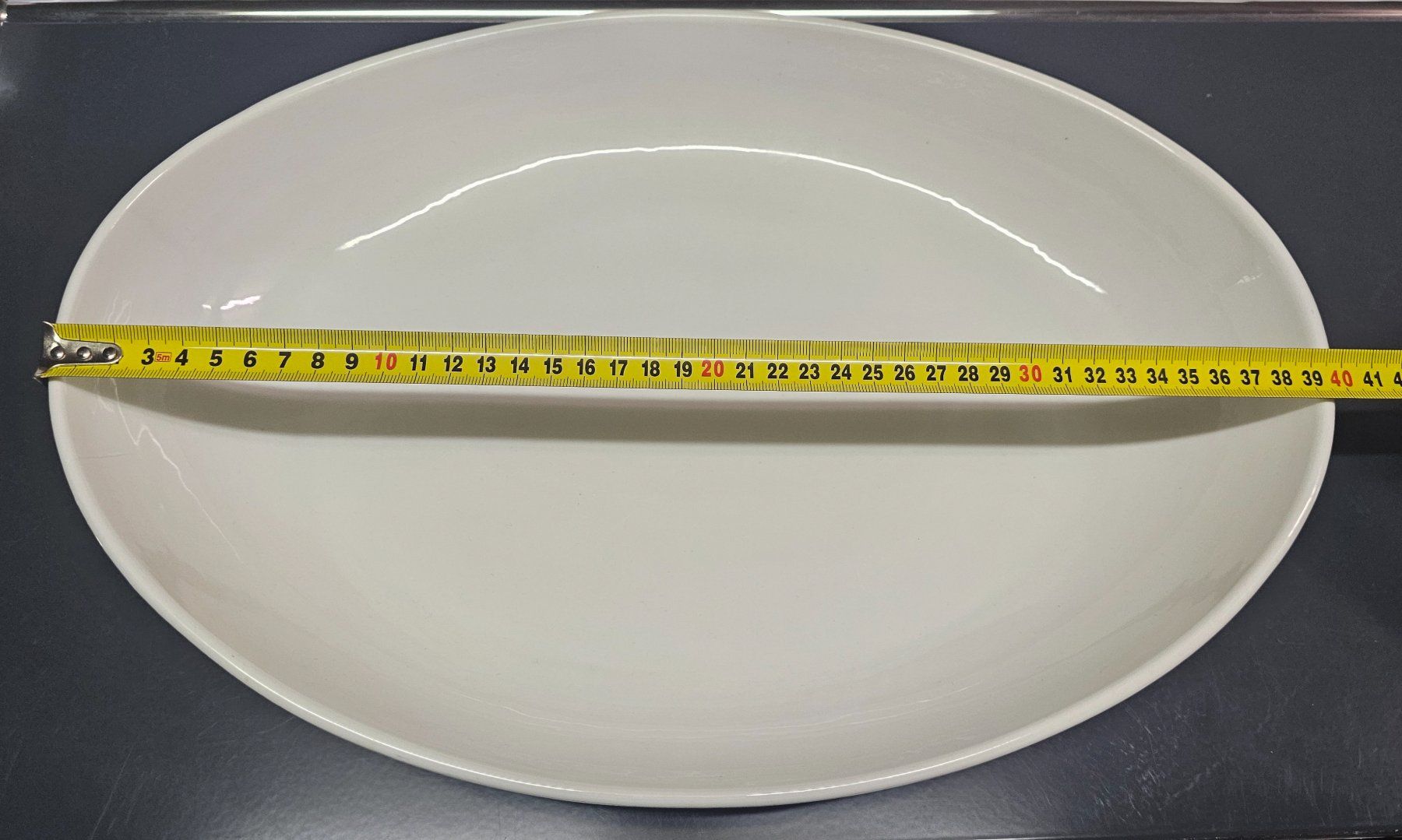 Piatti di portata: Weisse Servierplatte 40 x 28 cm von Royale – Usato da Basel venduto da Allerlei-Basel 1