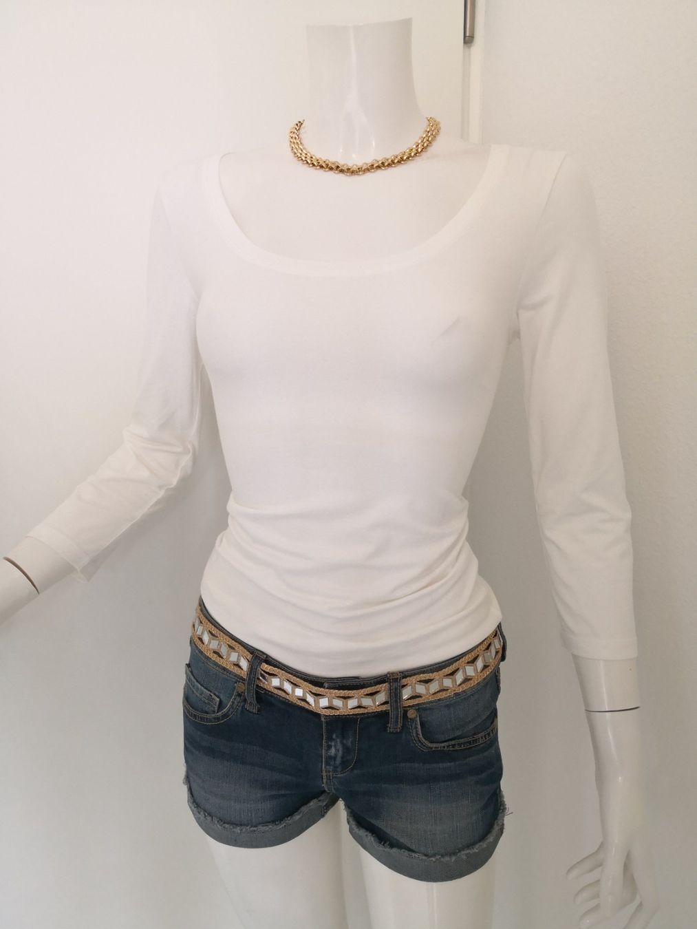 Mango T-Shirts: 🤩MANGO LANGARM T-SHIRT WEISS – Gebraucht aus Olten von Naja-Twins-Twins