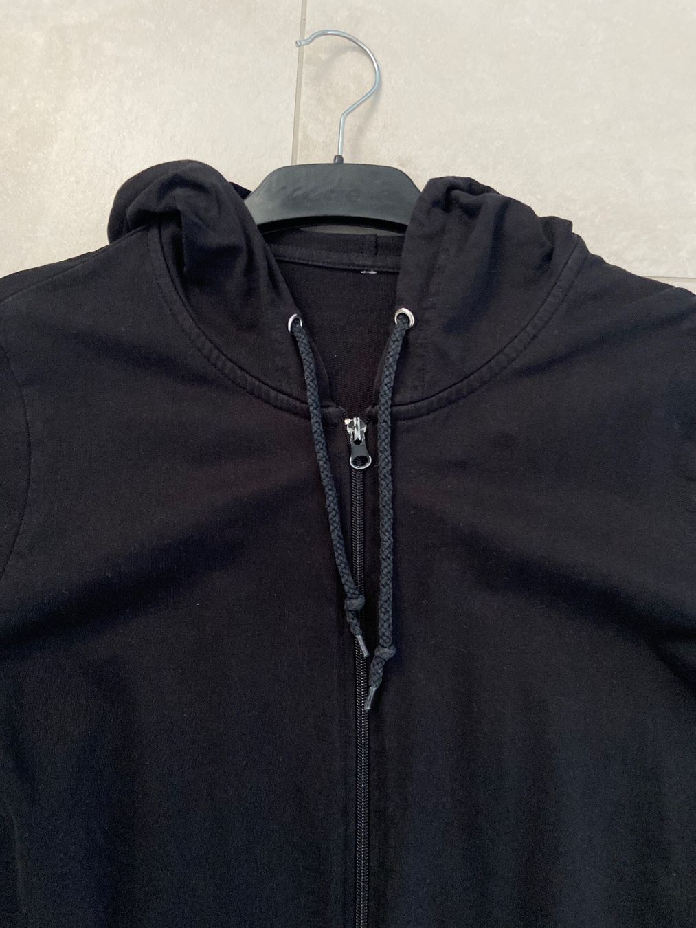 Giacche: Damen Hoodie schwarz – Usato da Zug venduto da Hehe 1