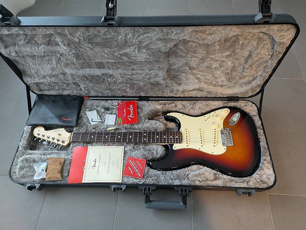 Fender Musikinstrumente: Fender American Professional 2019 - Like New – Gebraucht aus Schaffhausen von dor_psm9