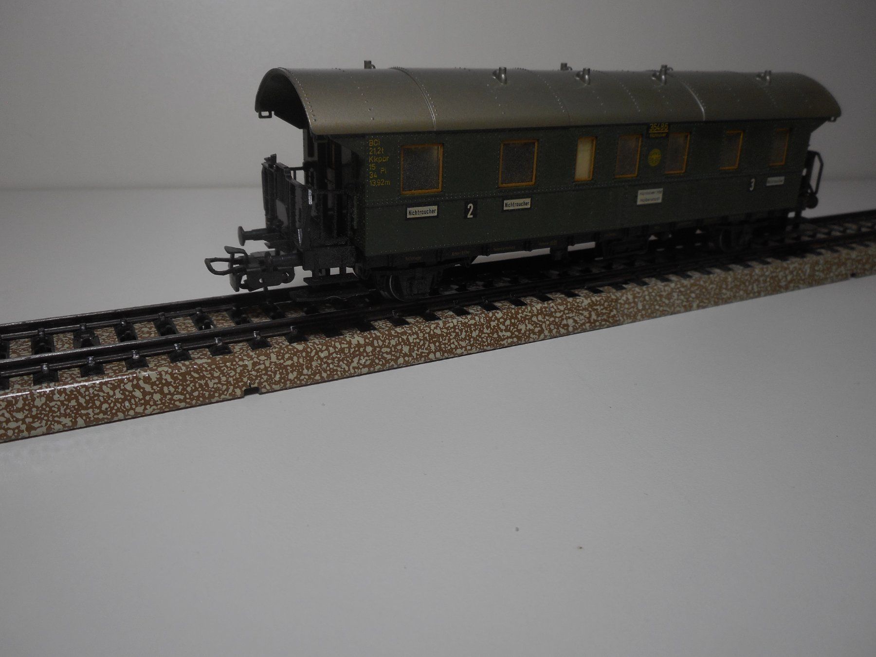 Märklin Modelleisenbahnen: Märklin Personenwagen der DR – Gebraucht aus Bretzwil von gbfluck
