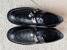 Hermès derbies first