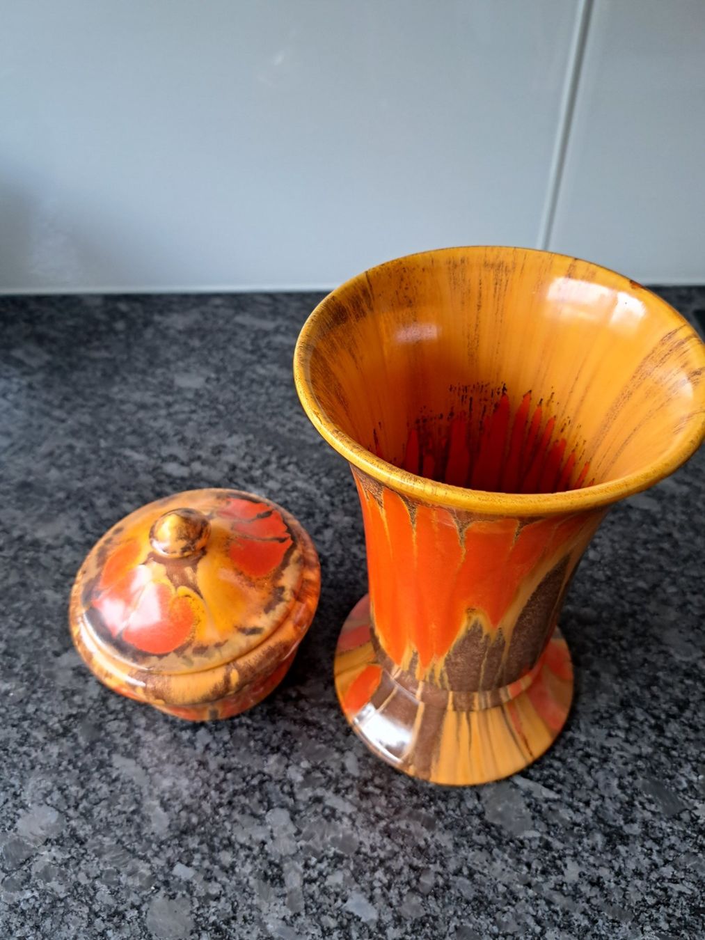 Vasi & Recipienti: Blumenvase und Deckeldose – Usato da Urnäsch venduto da Hua-Hin 3