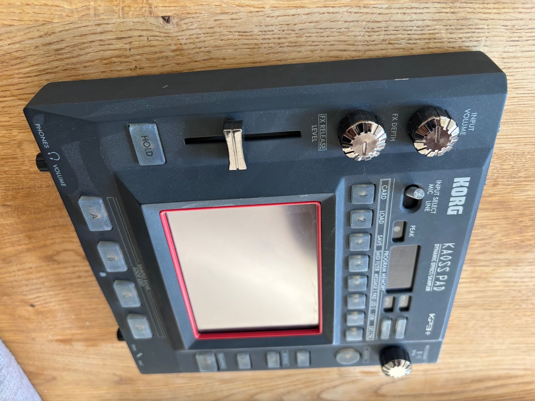 Korg Musikinstrumente: KORG Kaoss Pad KP3+ Dynamic Effect Sampler guter Zustand – Gebraucht aus Zürich von luc_rp92 4