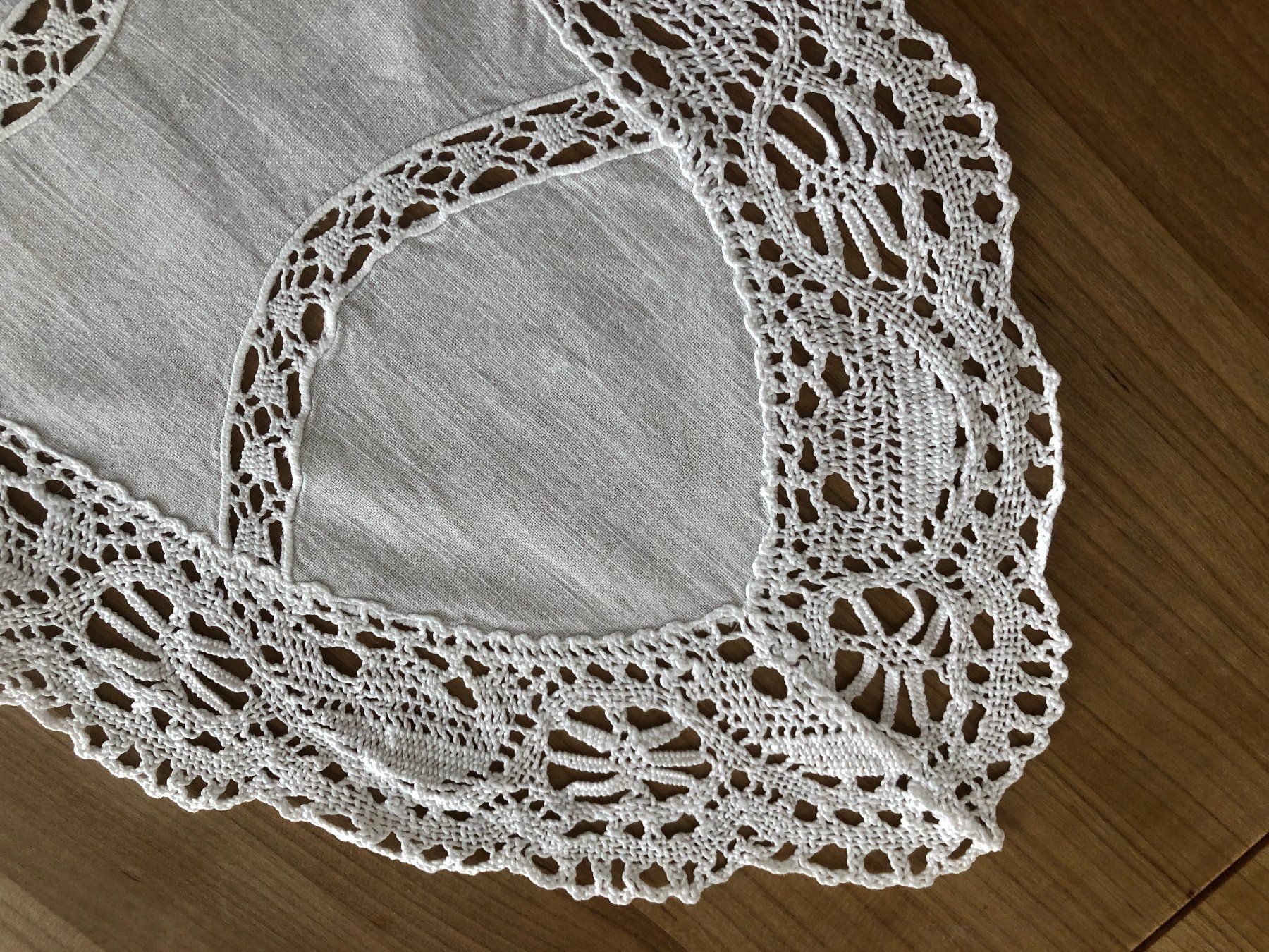 Coperte: Spitzendecke, oval – Usato da Eschenz venduto da glaro14 1