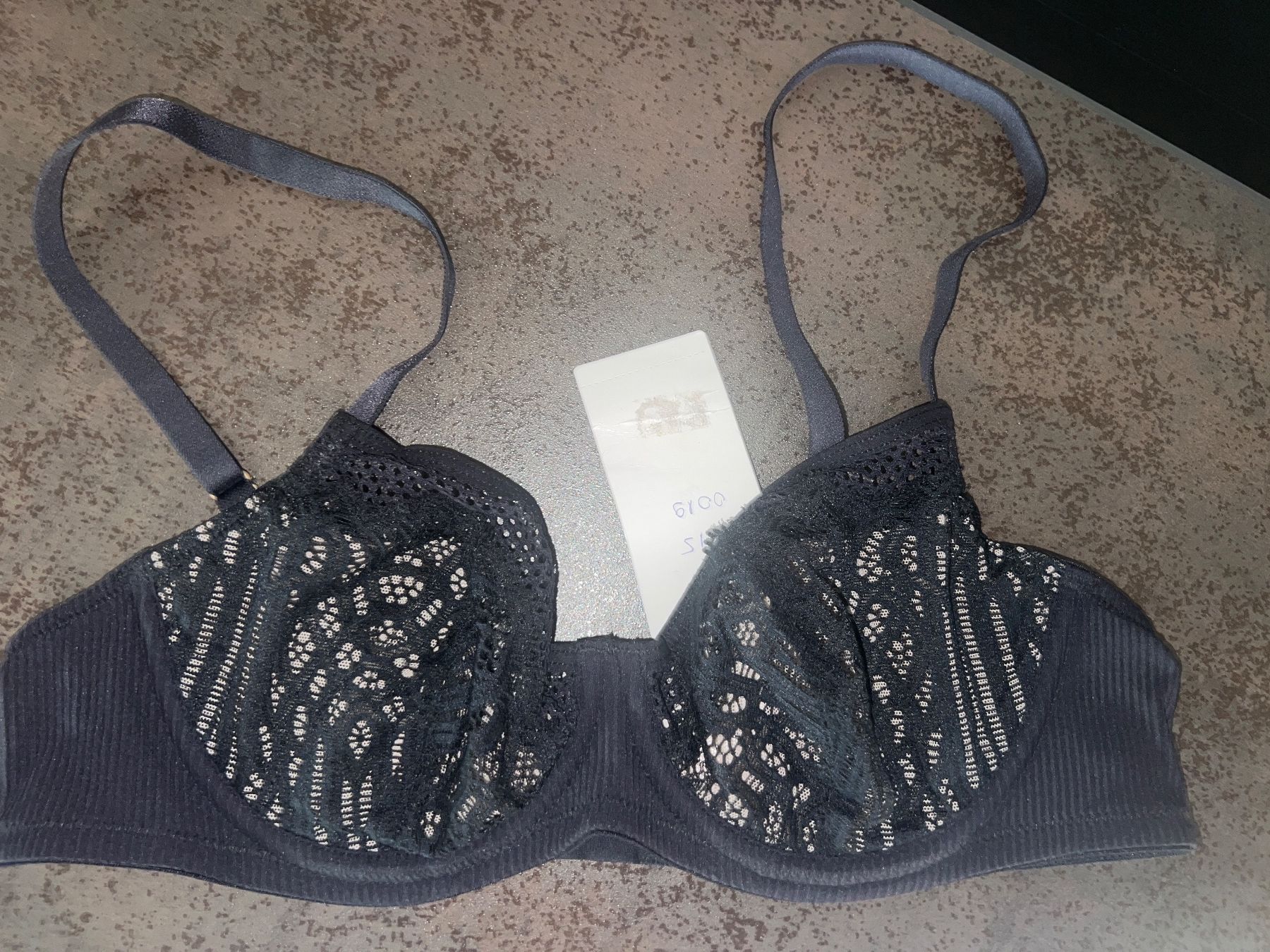 Hanro Altra biancheria intima: BH HANRO 75c neu – Nuovo (secondo la descrizione) da Dornach venduto da samuti