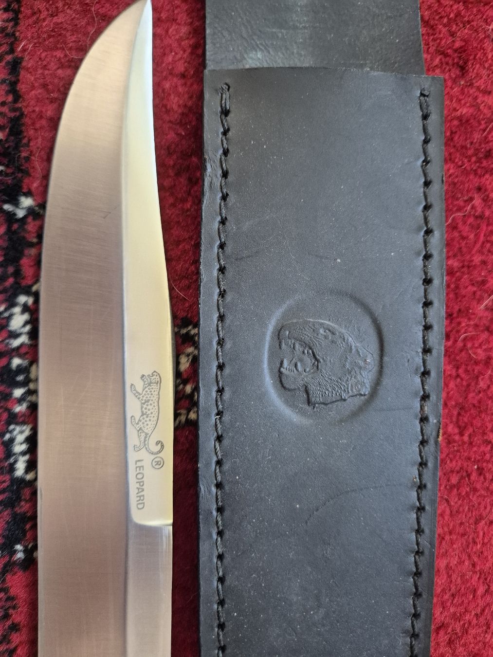 Accessoires: Grosses Leopard Jagdmesser mit Scheide – D'occasion à Binningen par rom_9ls7 3