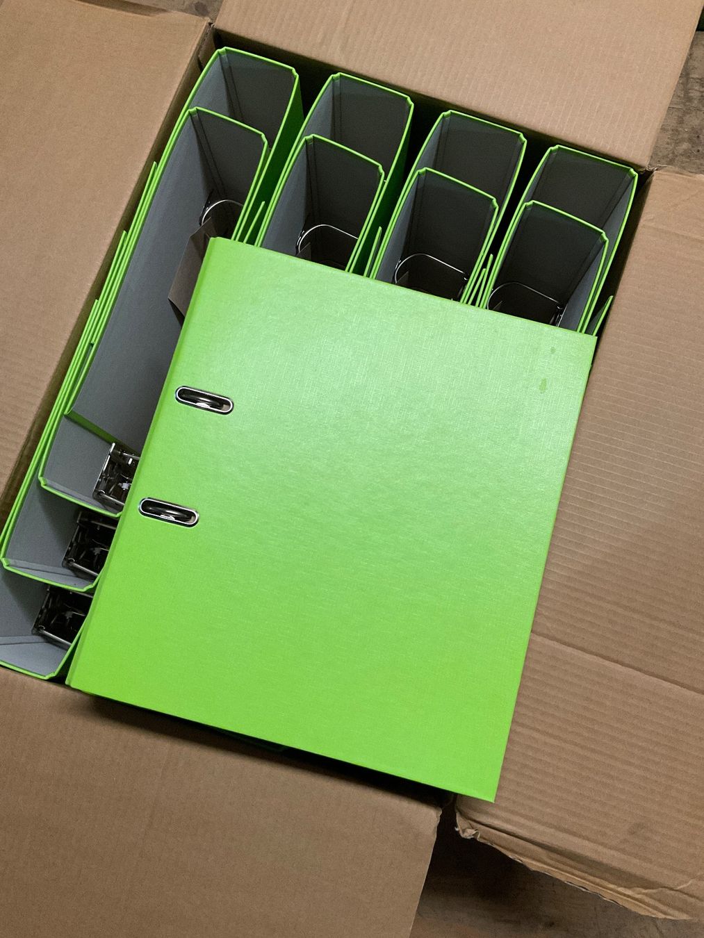 Raccoglitori: 80 neue A4 Ordner von Office World – Nuovo e nell'imballaggio originale da Bottmingen venduto da bj824 1