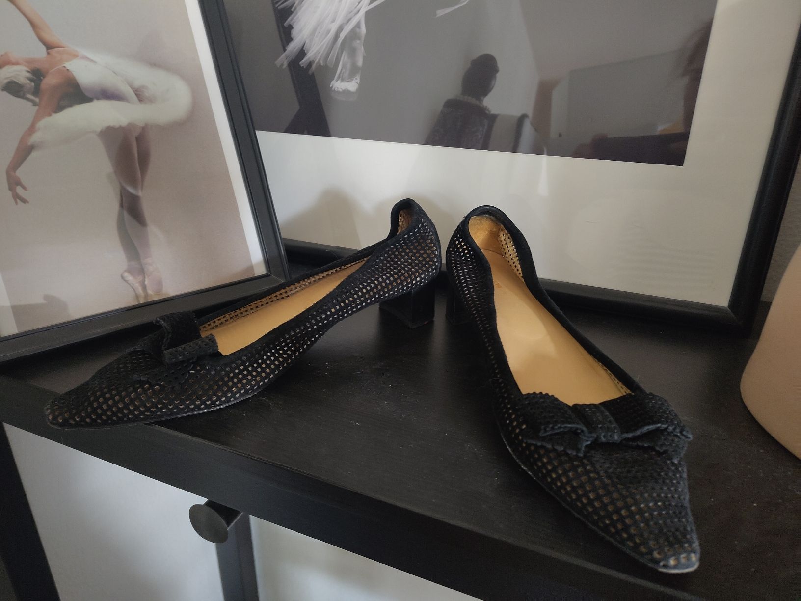 Lloyd Damenschuhe: LLOYD - Perforierte Lederpumps, Gr. 41 – Gebraucht aus Zollikofen von AliaRuna