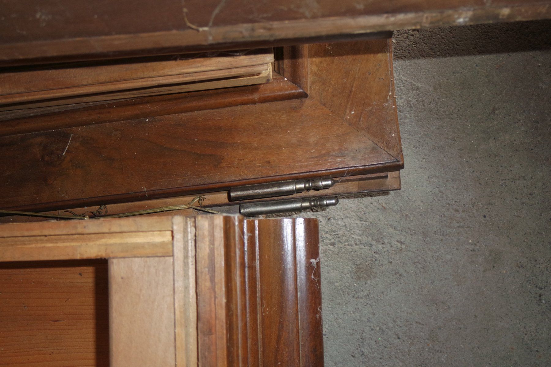 Armadi: armoire Vaudoise – Usato da Avenches venduto da Brocadou 4