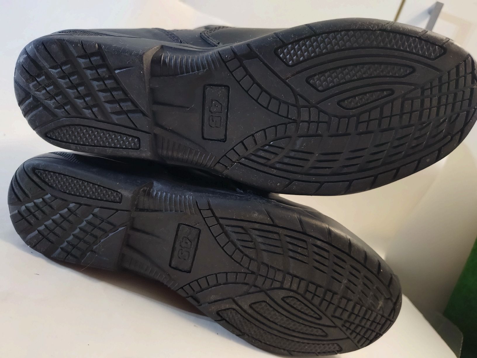 Chaussures hommes: Motorrad Stiefel Gr 45 – D'occasion à Goldach par Fuchour 9