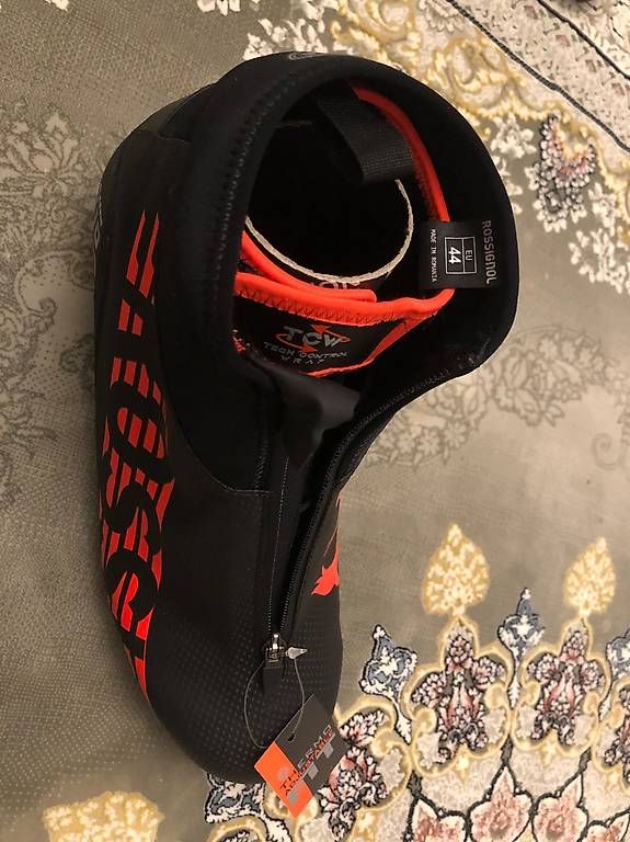 Scarpe da uomo: Rossignol Langlaufschuhe Grösse 44 Neu – Usato da Liestal venduto da Ali5R3000 2