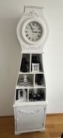 Charmante Shabby Chic Standuhr mit Regal - Einzigartig!