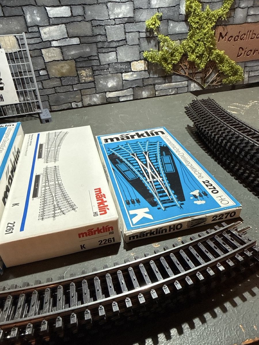 Märklin Modellini di ferrovie: Märklin HO Gleise   – Usato da Altdorf UR venduto da modellbau-widmer 2