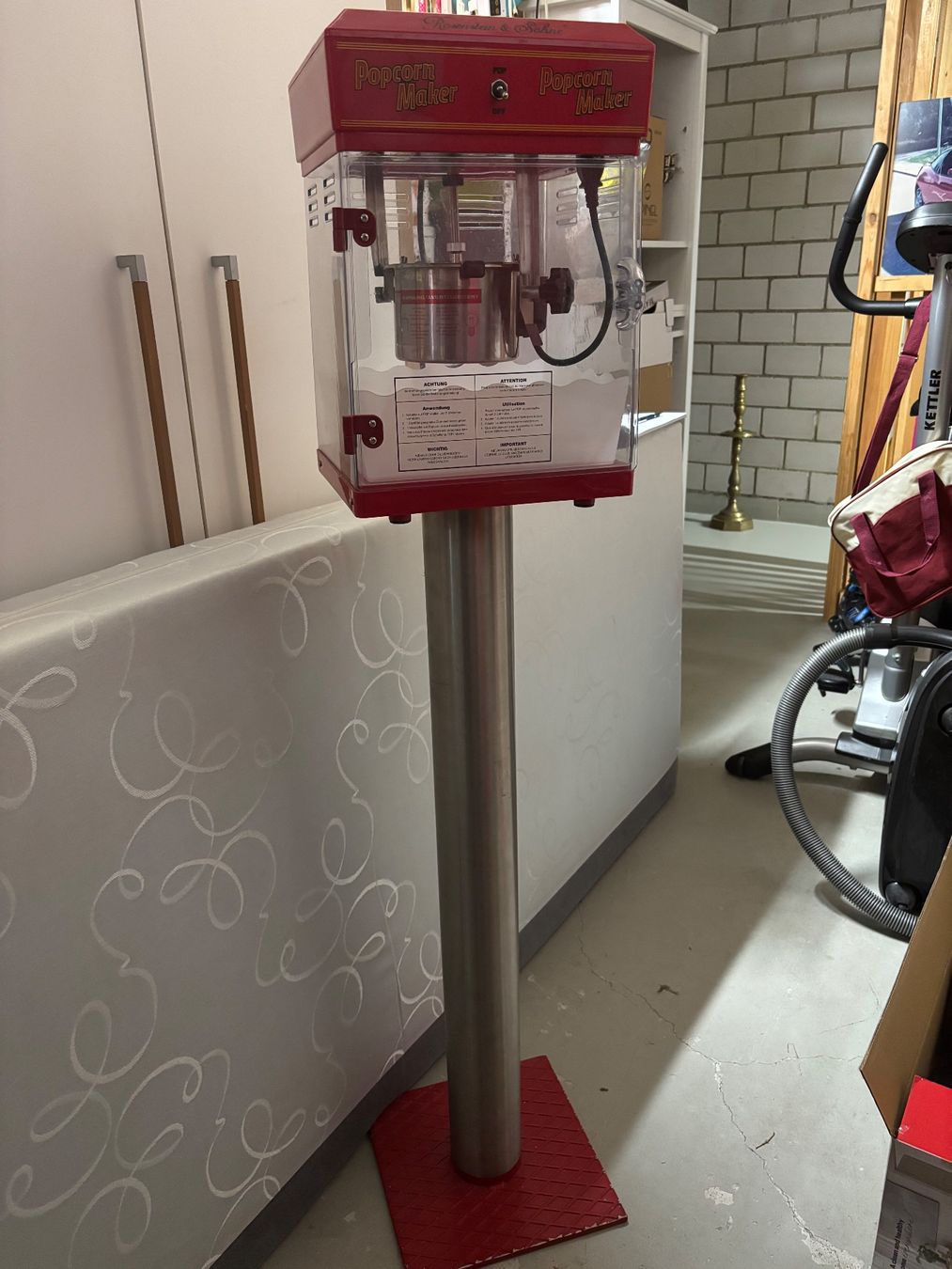 Elettrodomestici da cucina: Popcorn Maschine auf Ständer – Usato da Adlikon b. Regensdorf venduto da Robby1978
