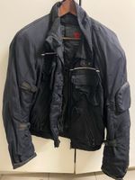 Veste de moto Dainese taille 48, parfait pour l'hiver!