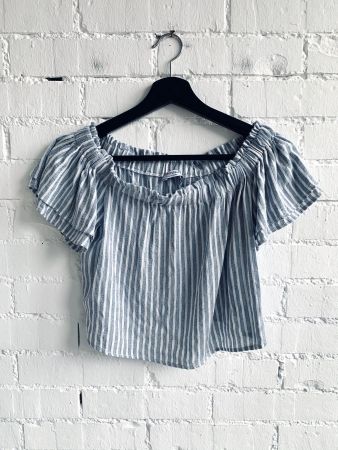 Gestreiftes Crop-Oberteil von Bershka